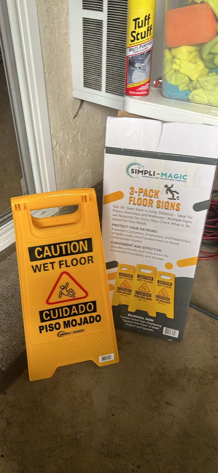 Simpli-Magic 3-Pack Wet Floor Signs – New
