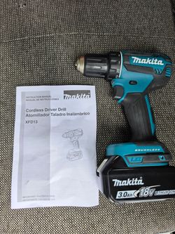 Makita cordless driver drill XFD13