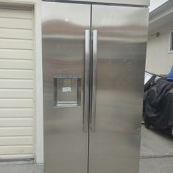 Monogram 36" Built In Refrigerator