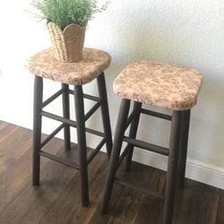 Bar Stools 