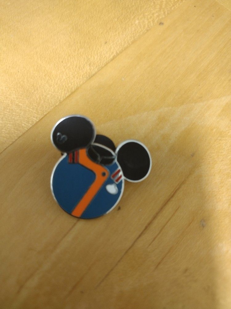 Disney Collectables Pin 