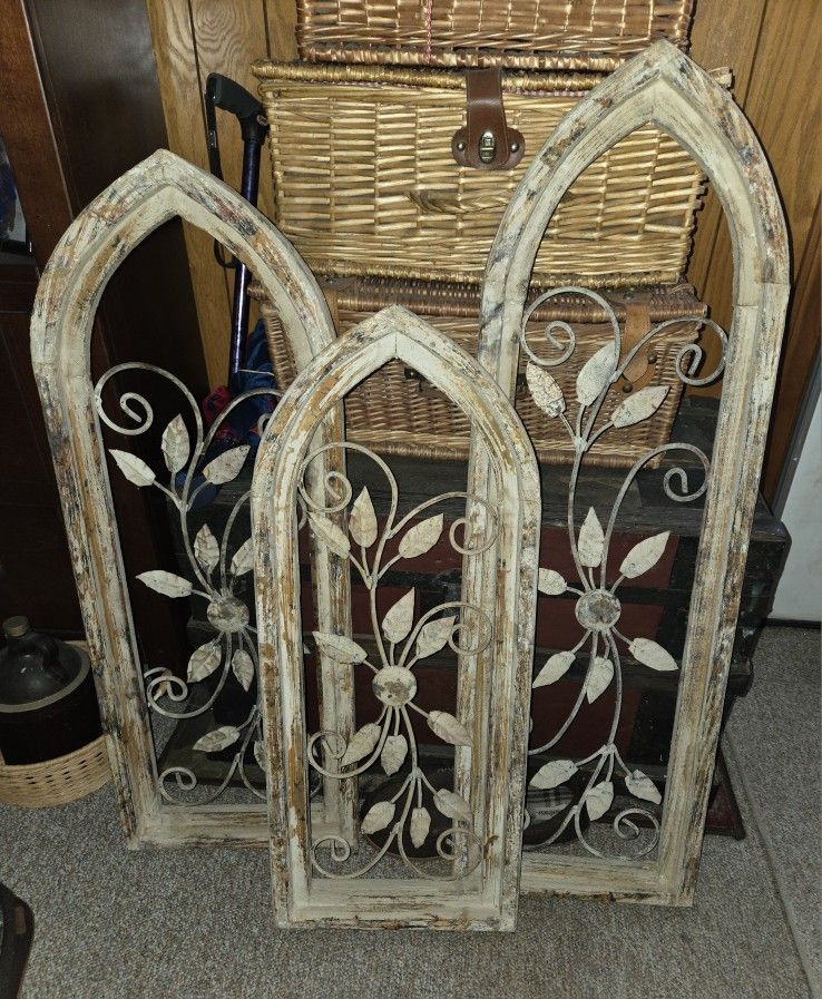 Vintage Architectural Shabby Gothic Windows Set 