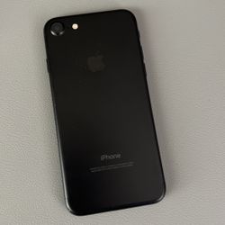 iPhone 7 (128GB)UNLOCKED /DESBLOQUEADO  For All Carriers  🔥