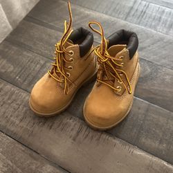 Baby Boy  Shoes Size 5