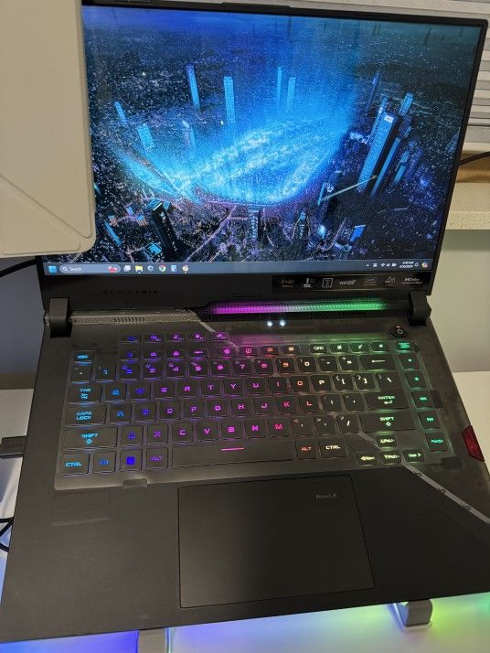 ASUS Rog Strix Scar 15