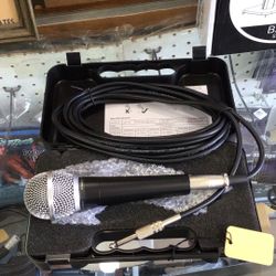 Studio Z Dynamic Microphone Cable & Case Included New In Box 💵  💳  💵  Cash and Card Accepted