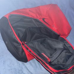 Nike elite bag