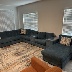 8 Piece Modular Sectional - Fabric - Perfect Shape!