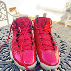 Air Jordan 12 Retro – Red, Men’s Size 8.5