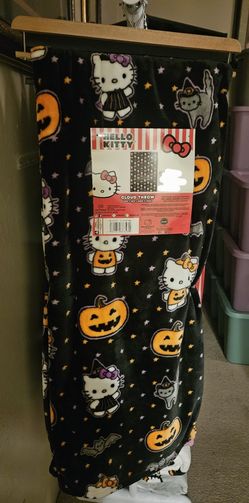 Hello Kitty Blanket $20