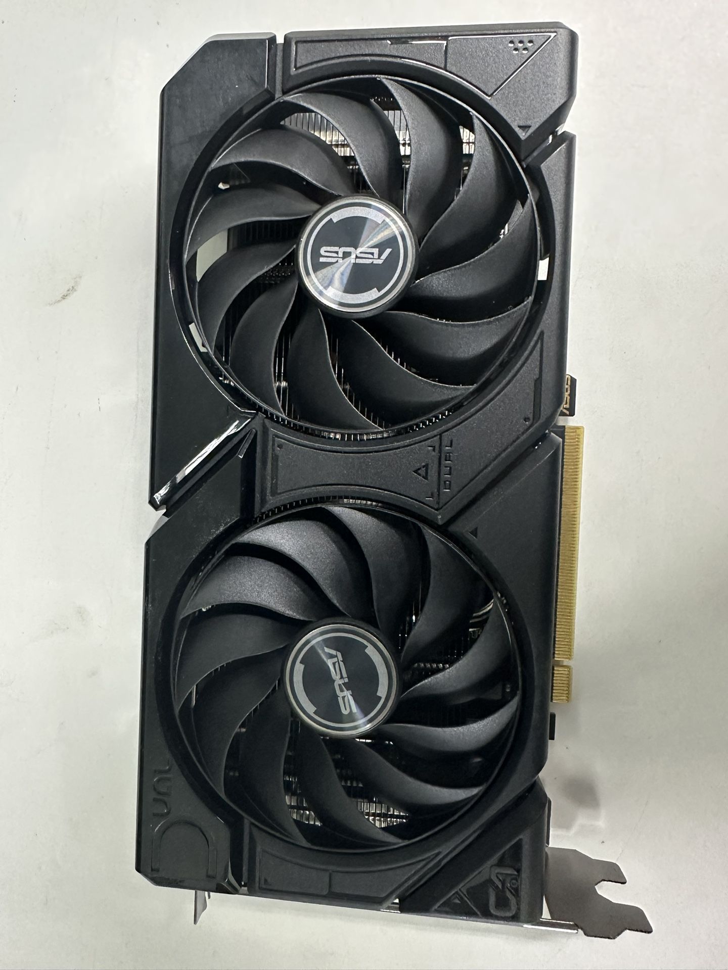 Asus Dual dual 4060 8gb Dual GPU in good condition