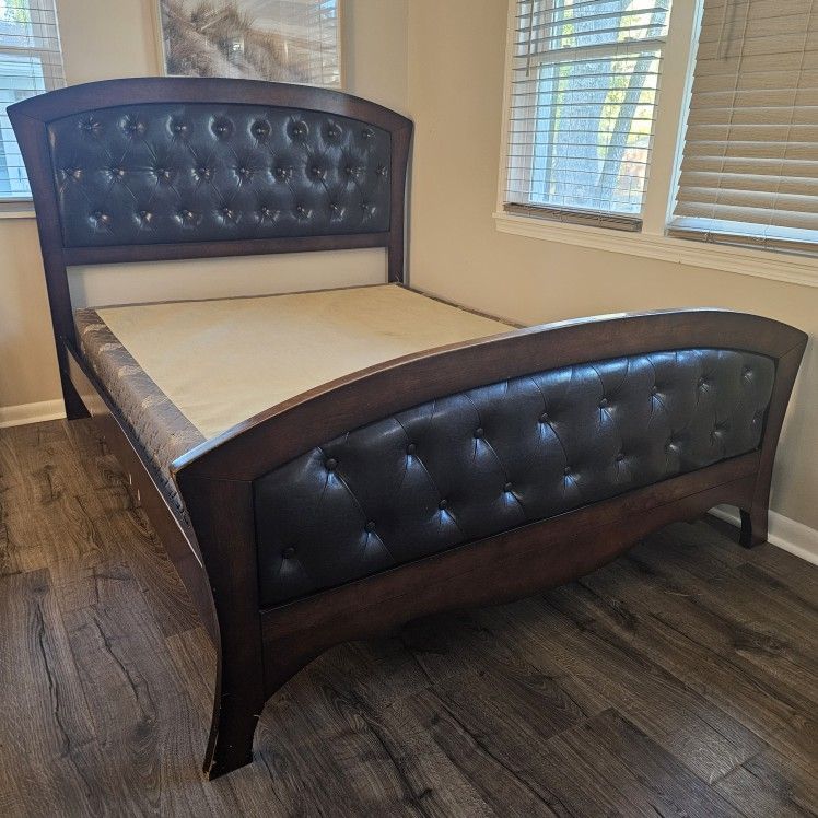 Queen Bed Frame – Dark Wood & Tufted Leather, Elegant & Sturdy