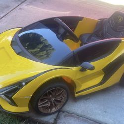 Kids Ride On Car Lamborghini with Parent Remote Control