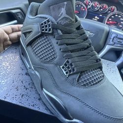JORDAN 4 “BLACK CAT” SIZE 12
