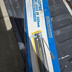 Tile cutter