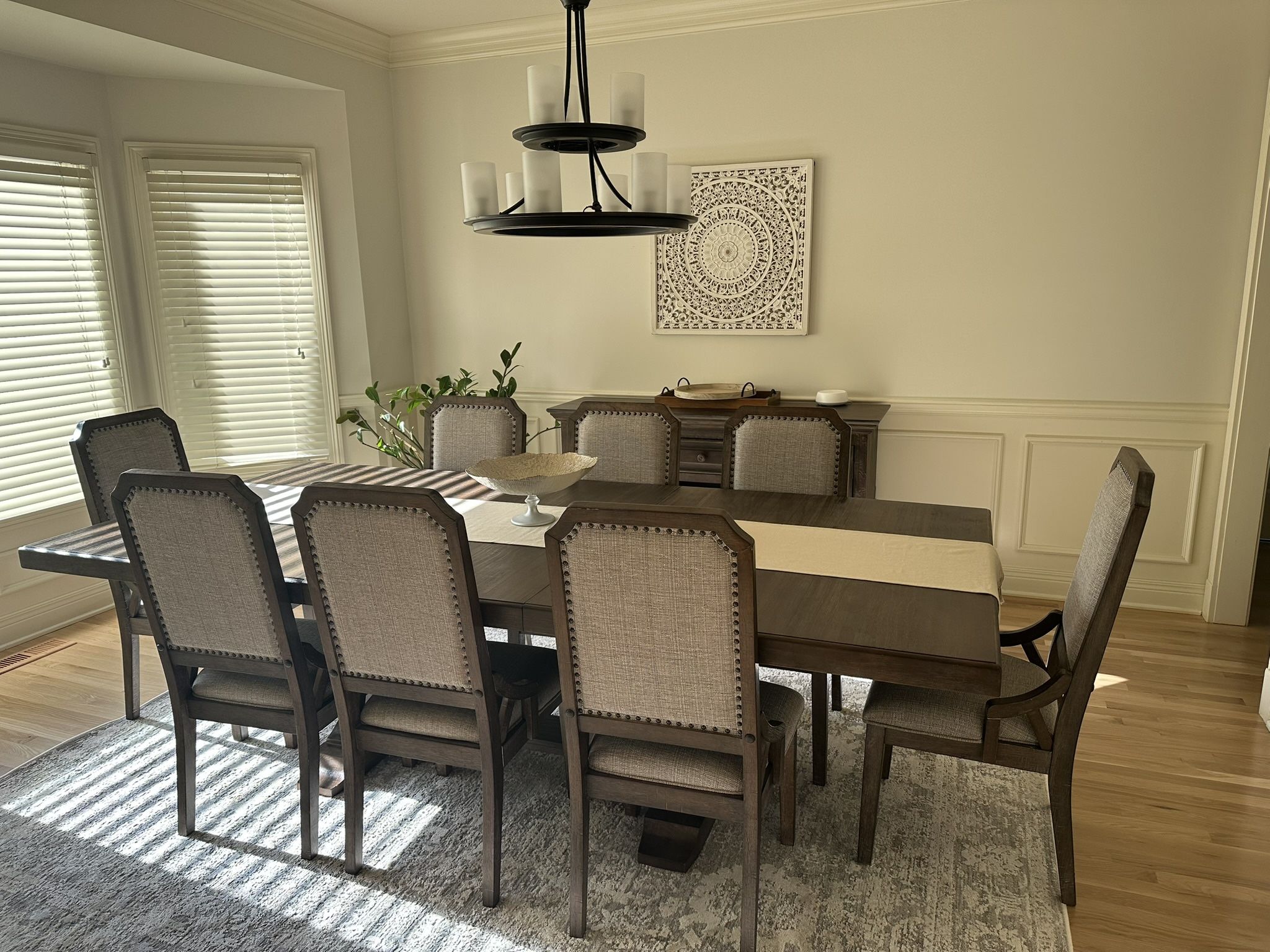 Dining Room Table 8 Seats