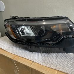 2022-2025 Jeep Compass Right Headlight 