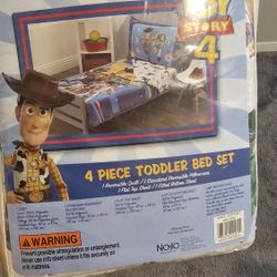 Toy Story Toddler Bedding - New