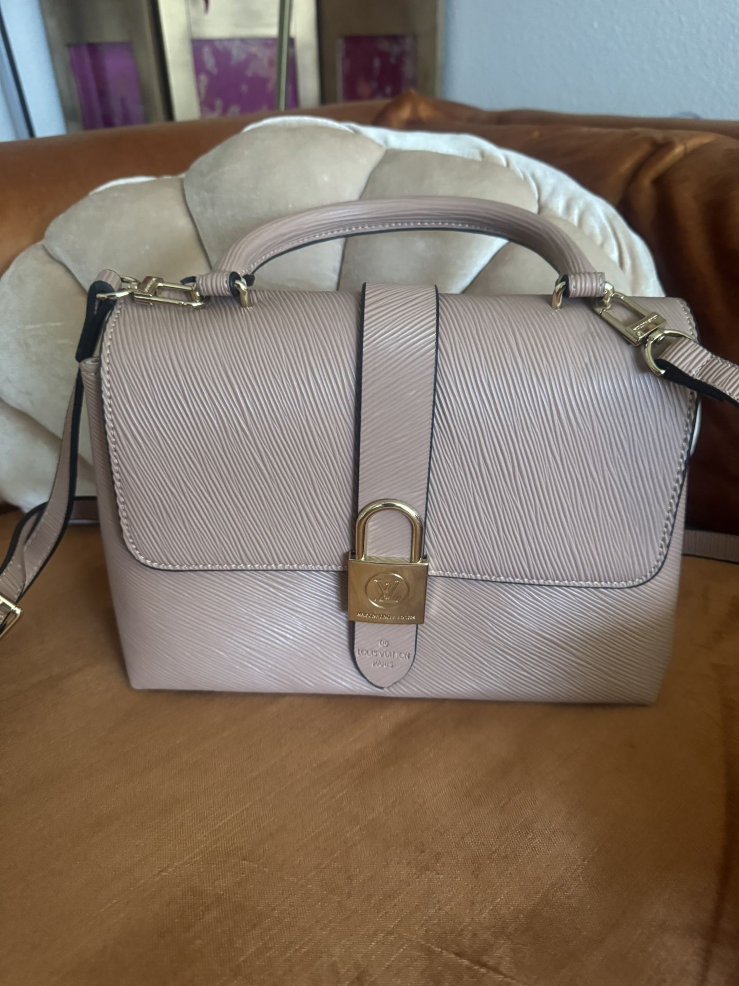 LOUIS VUITTON  Epi Locky BB Rose Ballerine