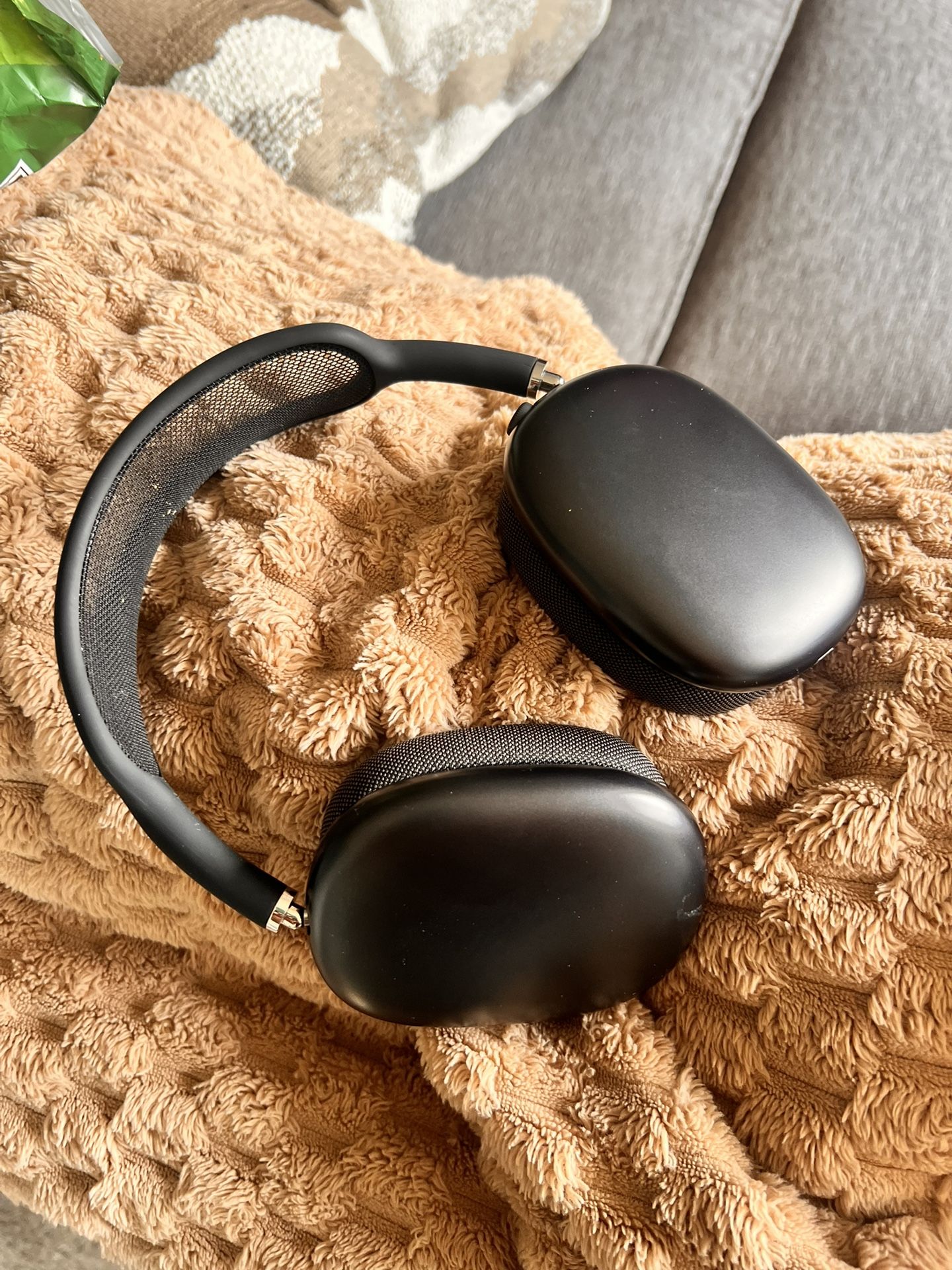 Air Pods Pro Max