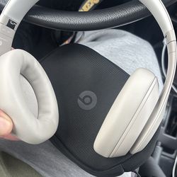 Dre Beats Solo 4 pros