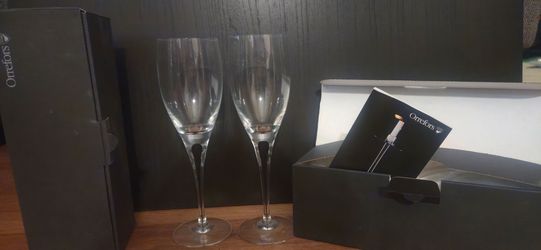 New Orrefors Intermezzo Blue Crystal Wine Glasses Set of 2