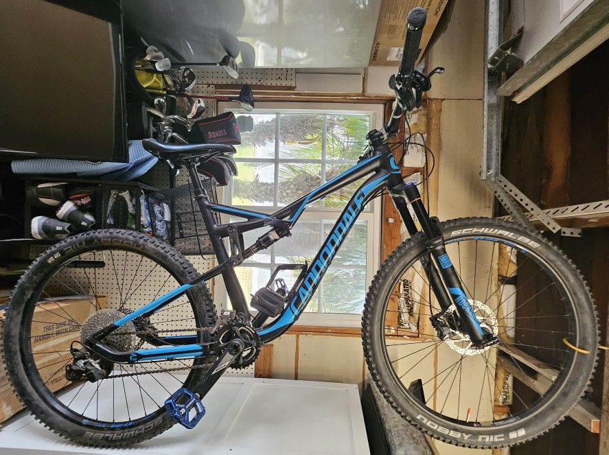 🚴‍♂️ Cannondale Habit Full Suspension Mountain Bike – Like New!