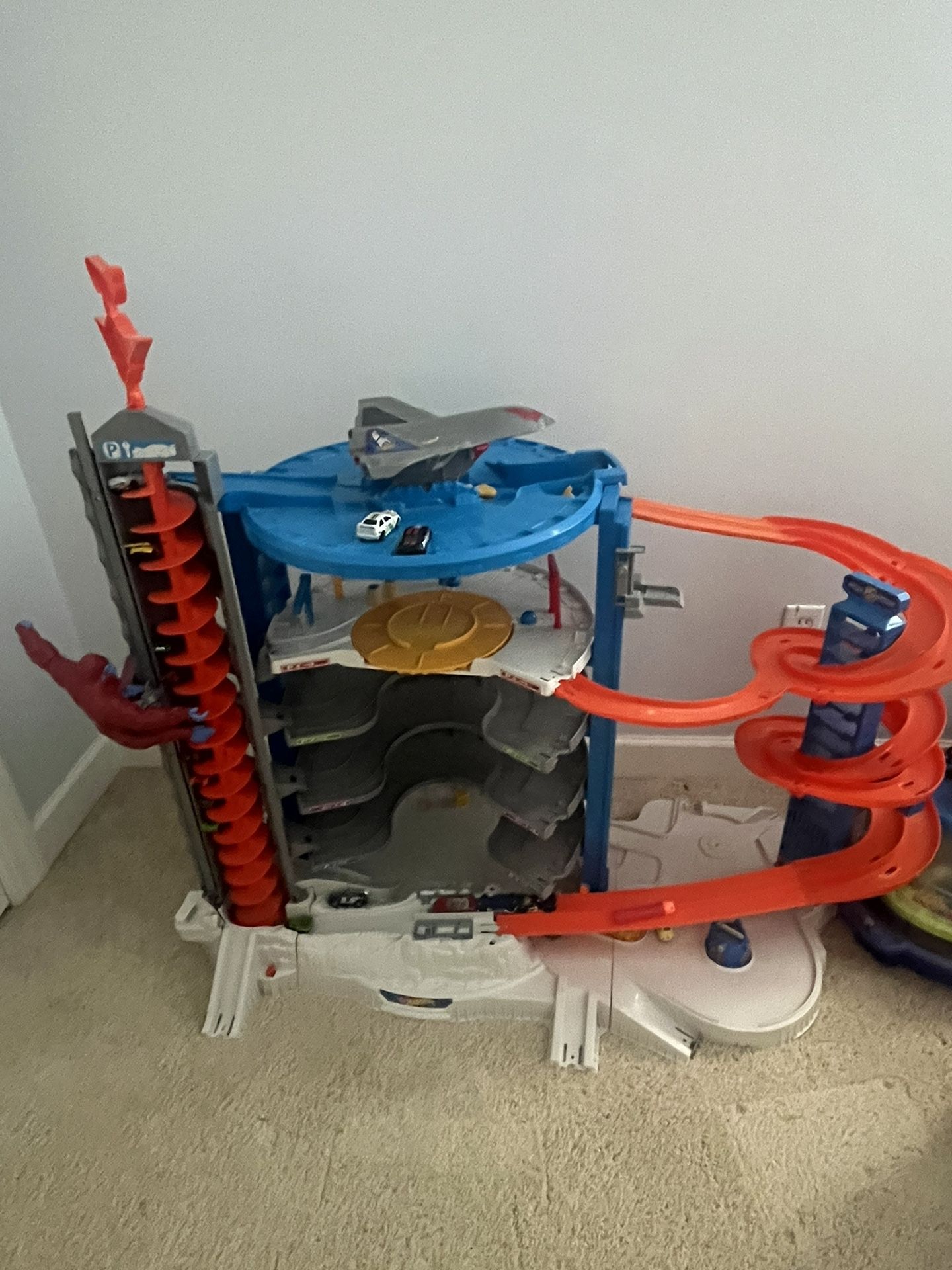 Hot Wheels Racetrack