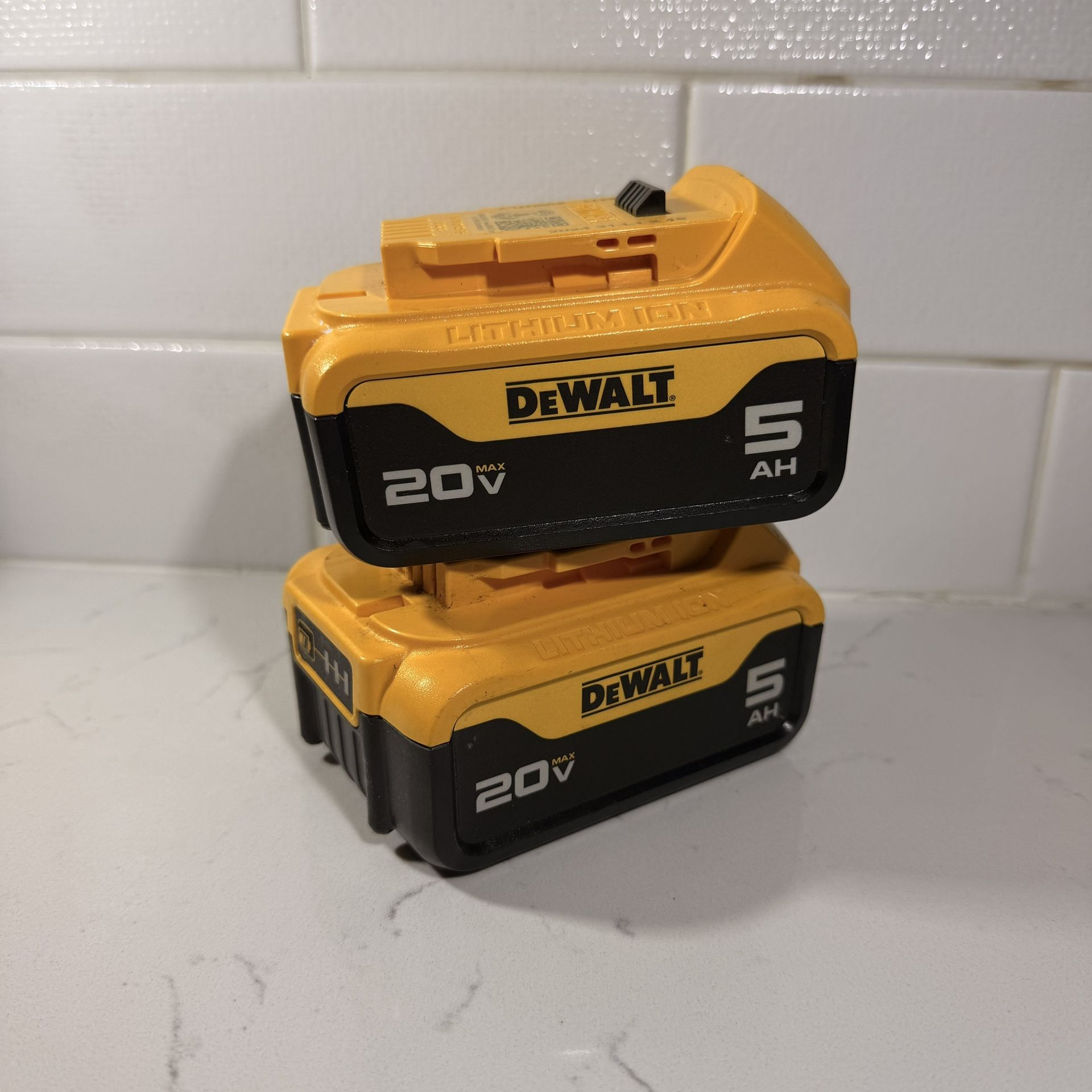 Dewalt 5.0 Batteries / Like New / 2 Pack / Fits All 20v