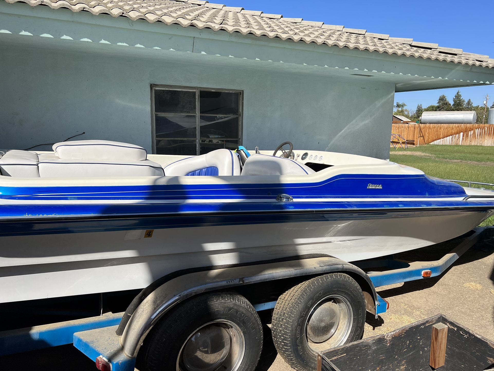 Sanger Bubble Deck Boat, Blue And White, 19ft