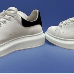 Alexander McQueen Oversized White Black Low Top Lace Up Sneakers 553770 Women