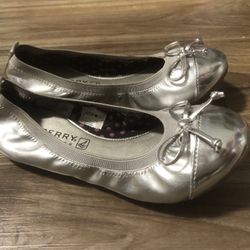 Little Girls Dress Silver Shoes Size 11