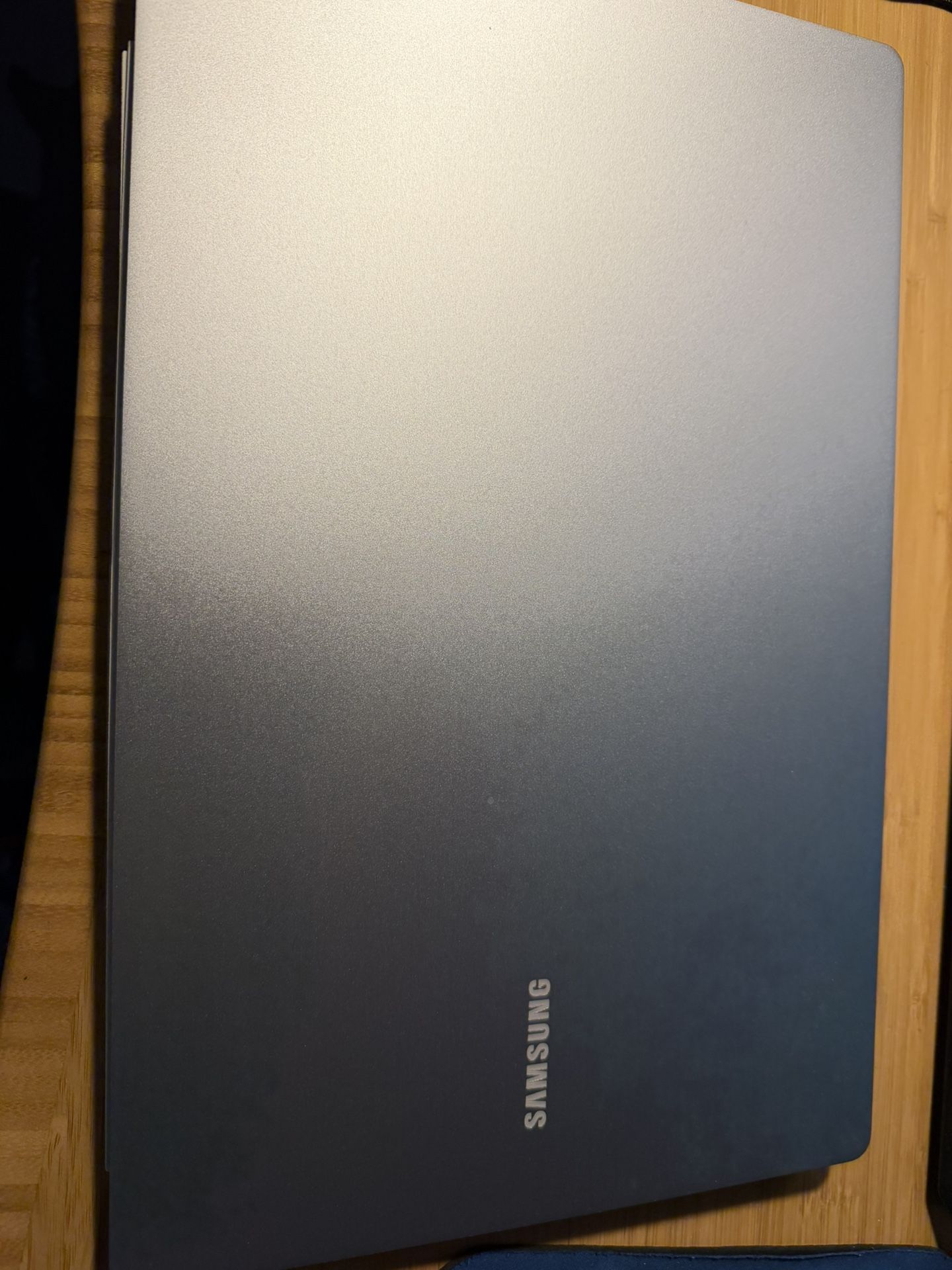 Samsung Galaxy Book4 Edge 