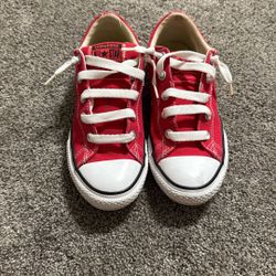 Converse Size 4