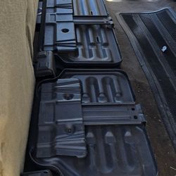 2004+ F250-F350 Rear Seat Metal Rack (Storage)