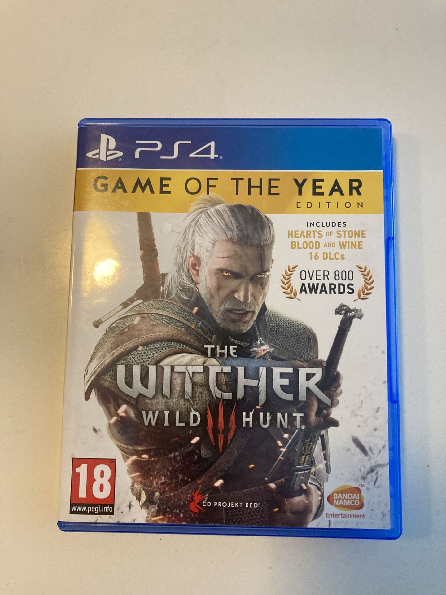 PS4: The Witcher: wild hunt. game of the year edition.