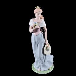 Moments and Memories Figurine Kathleen Vintage Avon