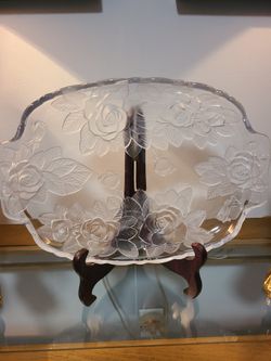 Mikasa Studio Nova Winter Rose Frosted
