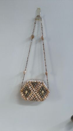 Shell shoulder bag