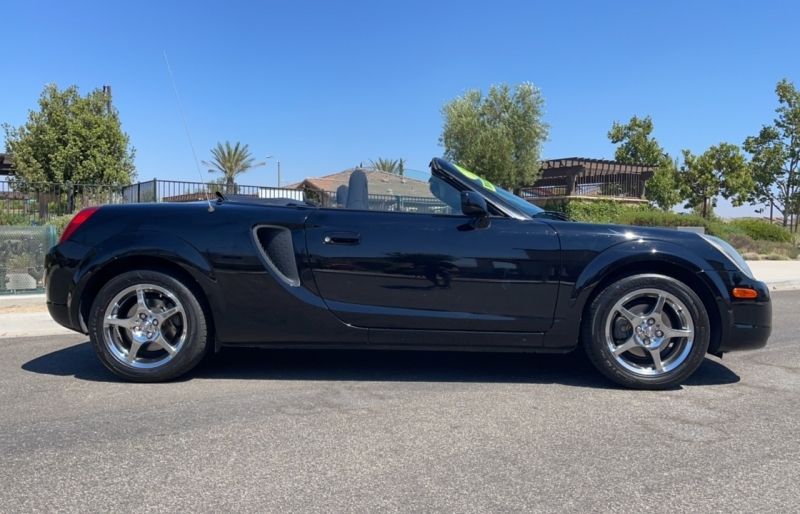 2002 Toyota MR2 Spyder