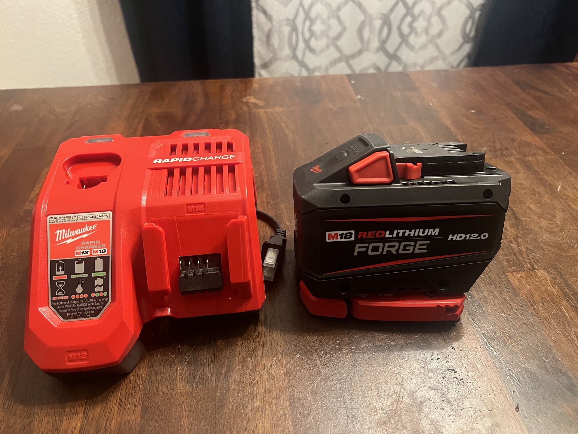 Milwaukee M18 Forge XC 12.0Battery And Milwaukee M18/12 Rapid Charger Brand New Price Is Firm🚫🚫🚫