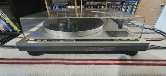 Onkyo CP-1028R Turntable