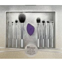 Real Techniques Brush Set Brand New 