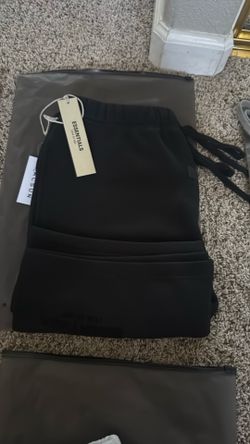 black essentials shorts men’s large