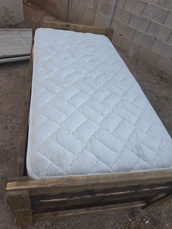 Cama