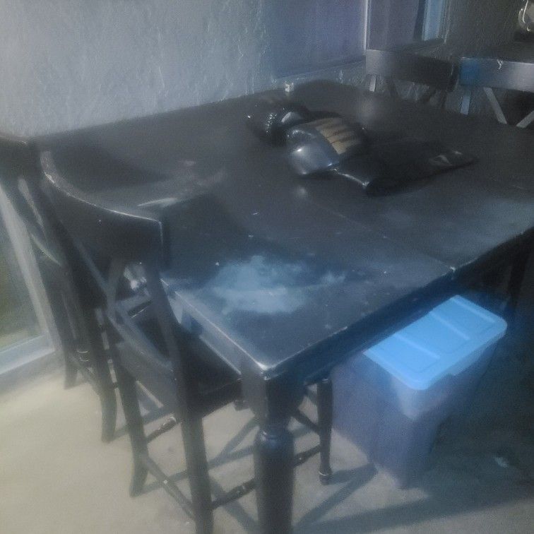 Table for free