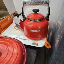 Le Creuset Cast Iron Tea Kettles Pot
