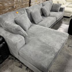 Extra Large Chaise Grey Corduroy Sectional (6/29) Chaise extra grande de pana gris seccional