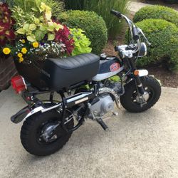 Honda Mini trail