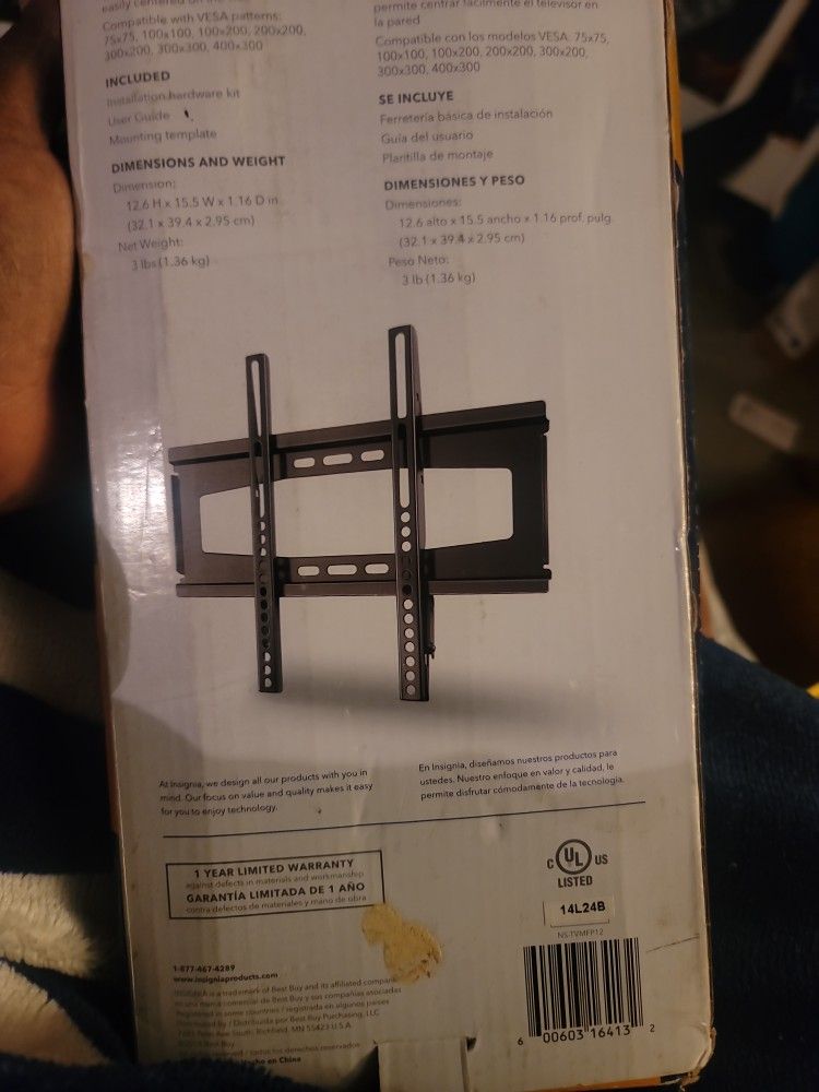 Insignia 19-39" TV Mount